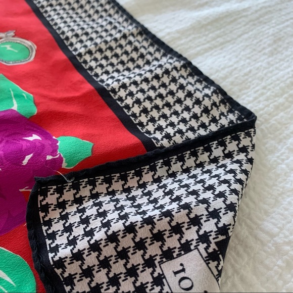 Christian Dior Silk Scarf with Houndstooth and Red Background 32x32 - Picture 6 of 6